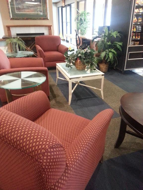 America'S Best Inn & Suites Clarksville Clarksville (Clark County) Extérieur photo
