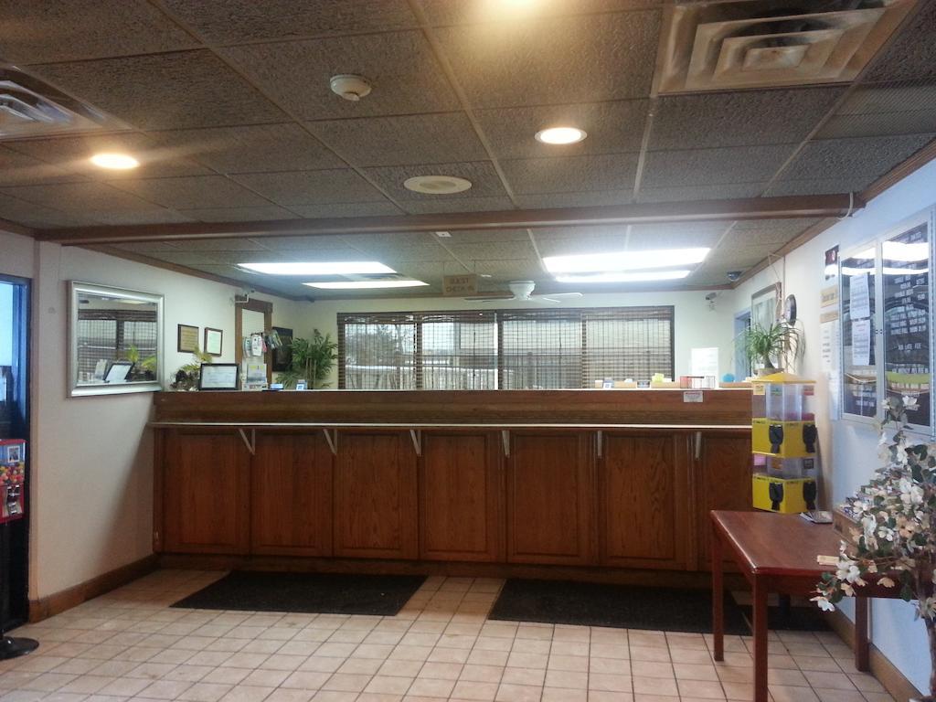 America'S Best Inn & Suites Clarksville Clarksville (Clark County) Extérieur photo