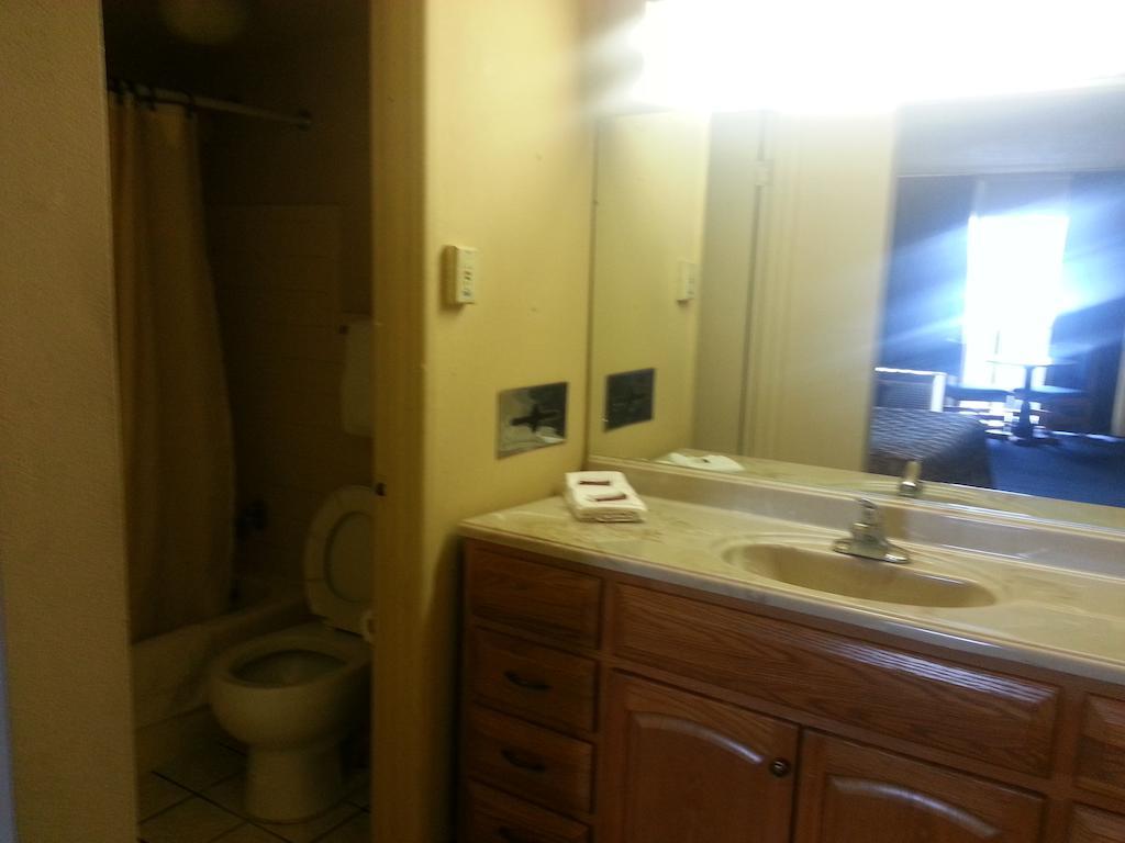 America'S Best Inn & Suites Clarksville Clarksville (Clark County) Chambre photo